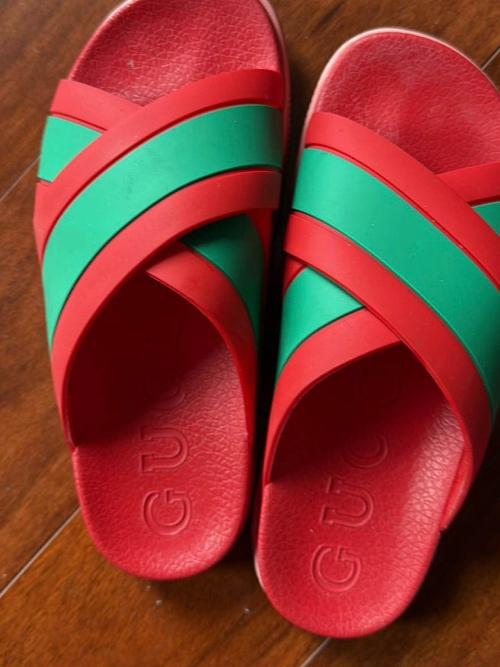 Red and Green Crisscross Slide Sandals Slides Flip Flops women’s shoes 7.5